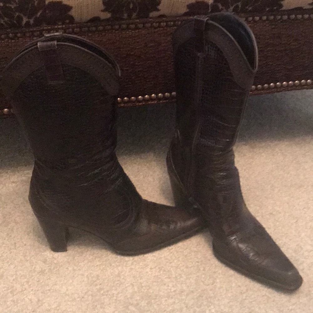 Stuart Weitzman Cuoio Nile Croco Boots